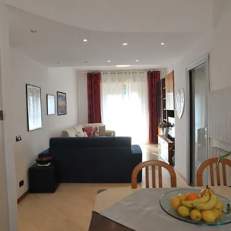 Апартаменты Casa Vacanze Лоано